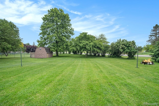 613 Genesee Ave, Gaines, MI 48436 - view of yard