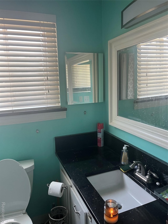 20938 Hunt Dr Unit 52, Roseville, MI 48066 - half bath with vanity and toilet