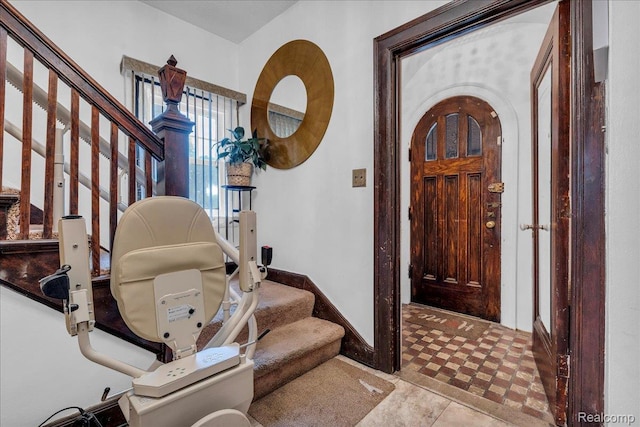 2505 Chicago Blvd, Detroit, MI 48206 - entrance foyer with stairway and baseboards