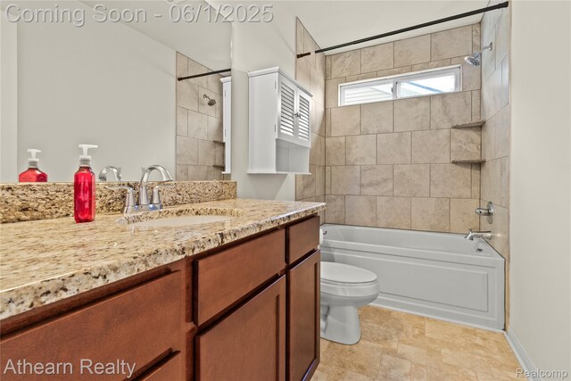 305 Beaver Run, Holly, MI 48442 - full bath with vanity, shower / tub combination, and toilet