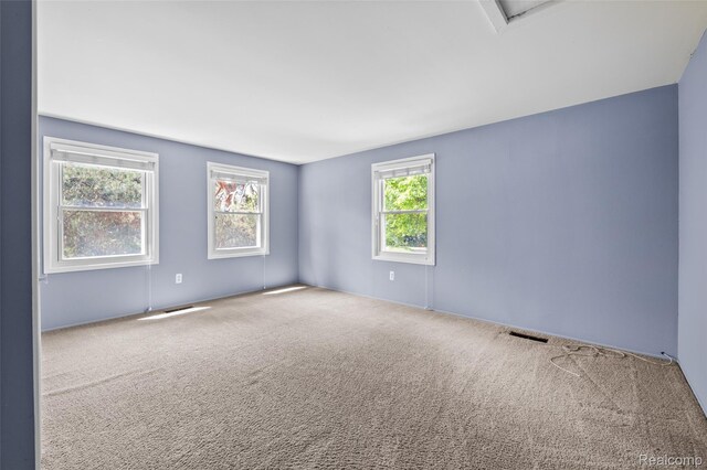 5138 Bayside Dr, Troy, MI 48098 - view of carpeted empty room