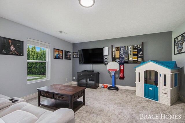 1090 Woodspointe Dr SW, Byron Center, MI 49315