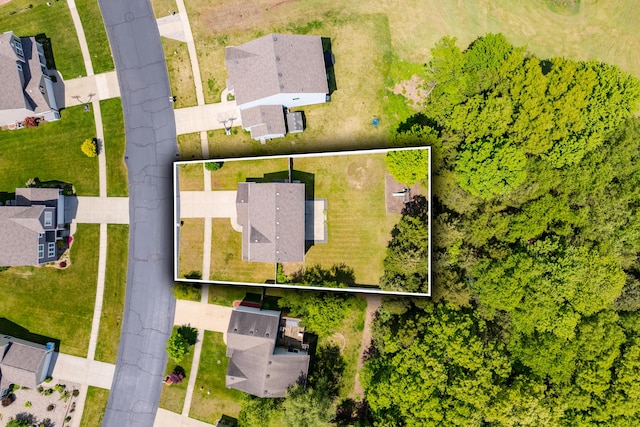 10126 Castle Creek Cir, Galesburg, MI 49053 - aerial perspective of suburban area featuring property parcel outlined