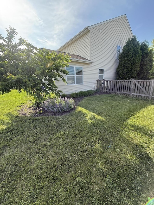 8287 Falkirk Dr, Indiana, IN 46123 - view of side of home