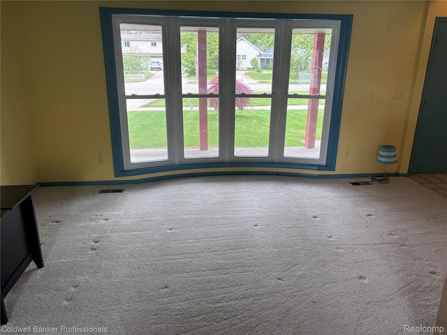 5550 25 Mile Rd, Shelby Twp, MI 48316 - unfurnished room featuring carpet and baseboards