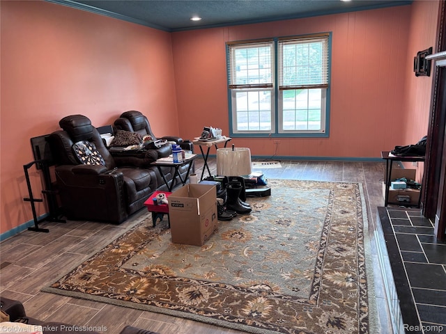 5550 25 Mile Rd, Shelby Twp, MI 48316 - interior space with wood finished floors, baseboards, and ornamental molding