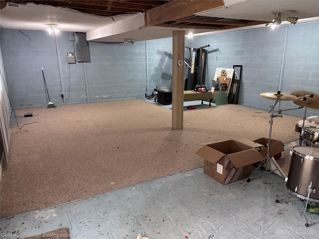 5550 25 Mile Rd, Shelby Twp, MI 48316 - unfinished below grade area featuring electric panel