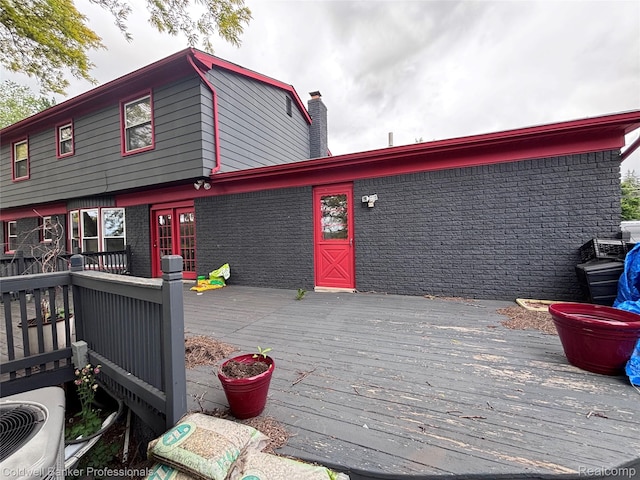 5550 25 Mile Rd, Shelby Twp, MI 48316 - view of wooden deck