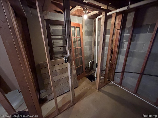 5550 25 Mile Rd, Shelby Twp, MI 48316 - view of bathroom