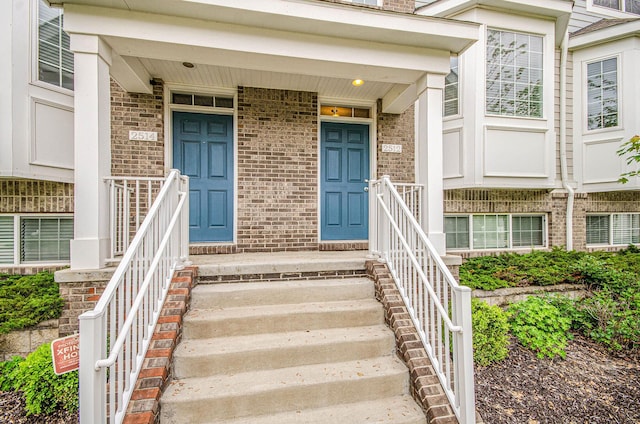 2512 W Liberty St, Ann Arbor, MI 48103 - entrance to property featuring brick siding