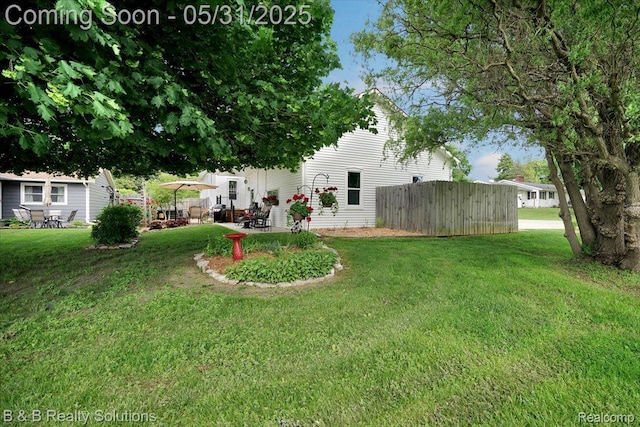 6624 Jefferson Rd, North Branch, MI 48461 - view of yard