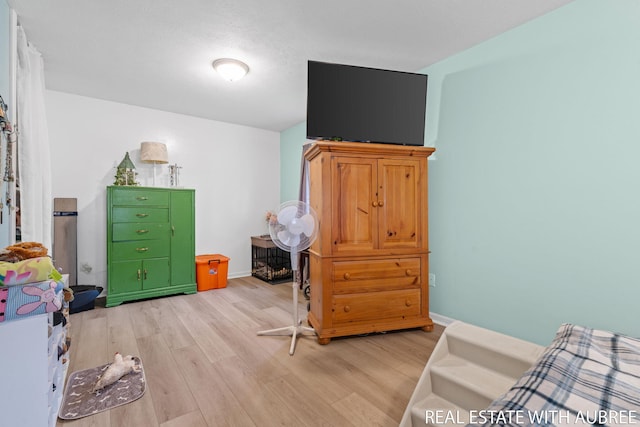 38 W 31st St, Holland, MI 49423 - bedroom featuring light wood finished floors and baseboards