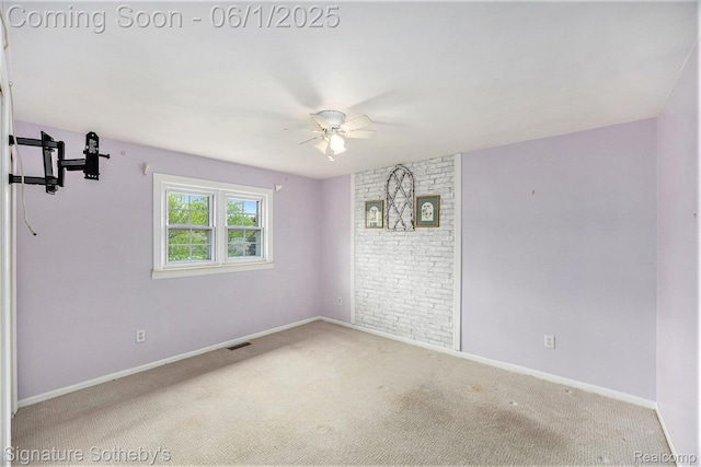 7674 Woodside Pl, Waterford, MI 48327 - unfurnished room featuring ceiling fan, carpet flooring, and baseboards