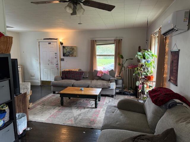 816 Lincoln St, Jackson, MI 49202 - photo 2