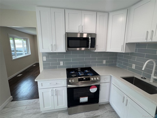 25358 Statler St, Taylor, MI 48180
