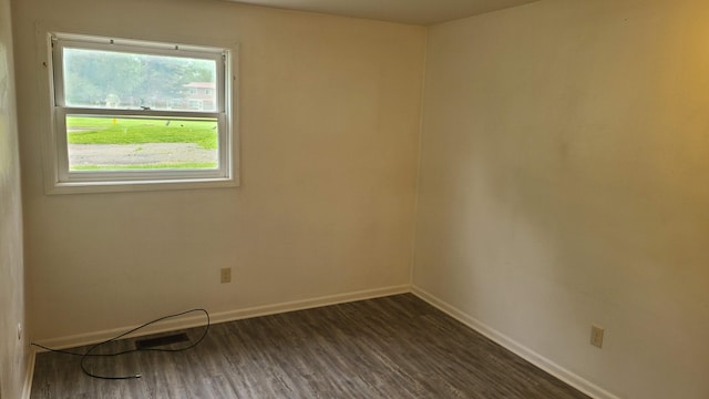 1828-1830 Winton, Kalamazoo, MI 49001 - unfurnished room with dark wood-type flooring and baseboards