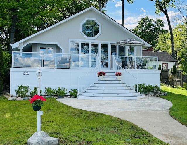 9393 Fraulin Dr, Richland, MI 49083 - view of front of property with stairs