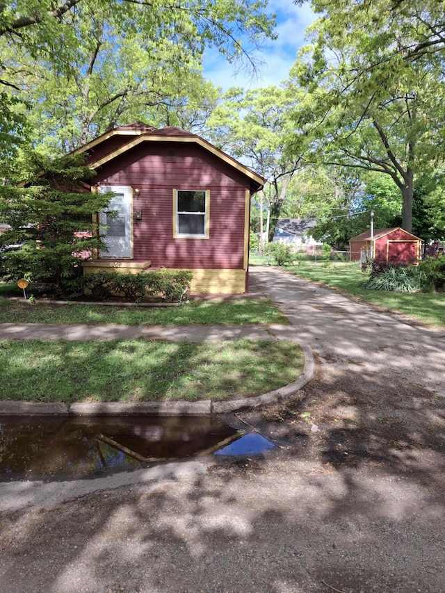 2909 Waalkes St, Muskegon Heights, MI 49444 - view of outbuilding