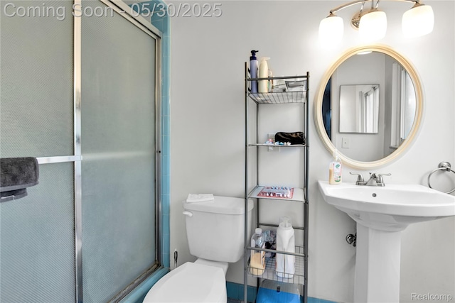 11030 Olive St, Warren, MI 48093 - full bath with toilet and a stall shower
