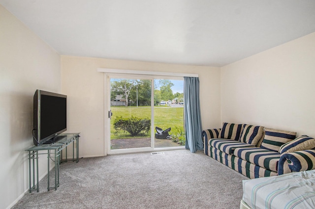 3407 Kenbrooke Ct, Kalamazoo, MI 49006 - living area with carpet