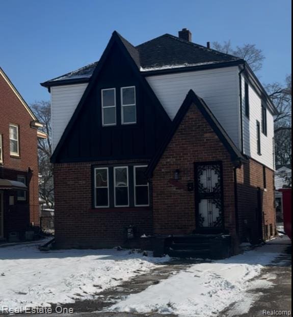 16718 Fenmore St, Detroit, MI 48235 - view of front of house with brick siding and board and batten siding
