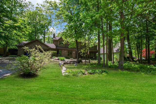 1330 Kings Carriage Rd, Grand Blanc, MI 48439 - view of green lawn