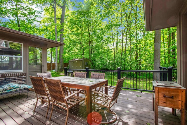 1330 Kings Carriage Rd, Grand Blanc, MI 48439 - deck with outdoor dining area