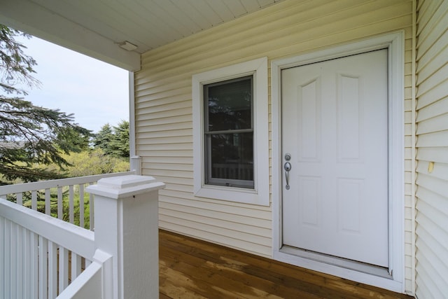 70 Spinnaker Dr, Manistee, MI 49660 - view of exterior entry