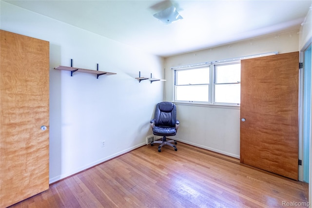 1019 Symes Ct, Royal Oak, MI 48067 - unfurnished room featuring wood finished floors and baseboards