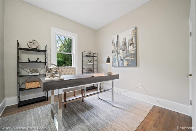 520 Kayser Ave, Birmingham, MI 48067 - office space featuring wood finished floors and baseboards