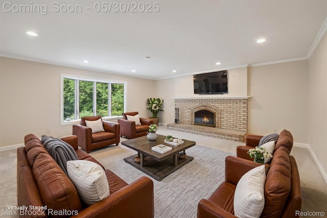 4335 Queens Way, Bloomfield Hills, MI 48304 - living area with recessed lighting, ornamental molding, a fireplace, and baseboards
