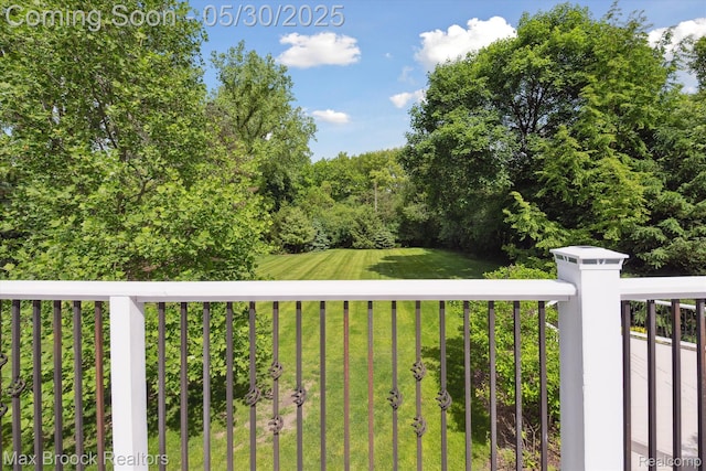 4335 Queens Way, Bloomfield Hills, MI 48304 - view of green lawn featuring a balcony