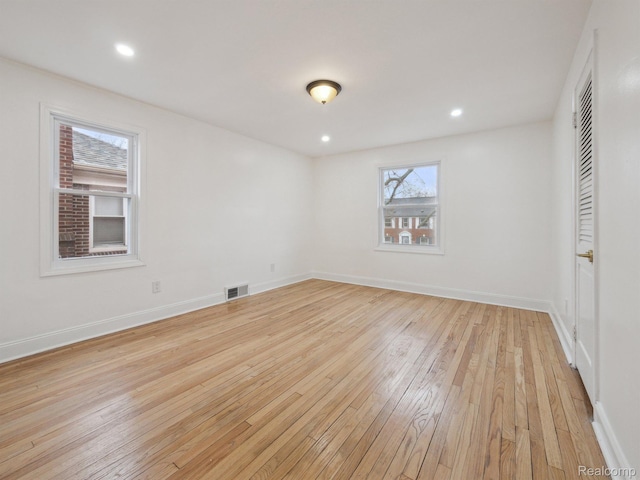 18212 Sorrento St, Detroit, MI 48235 - unfurnished room with light wood-style floors, baseboards, and recessed lighting
