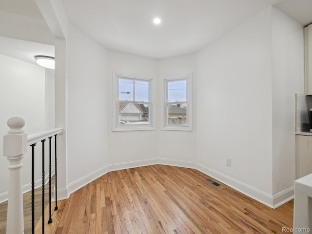 18212 Sorrento St, Detroit, MI 48235 - empty room featuring light wood-type flooring and baseboards