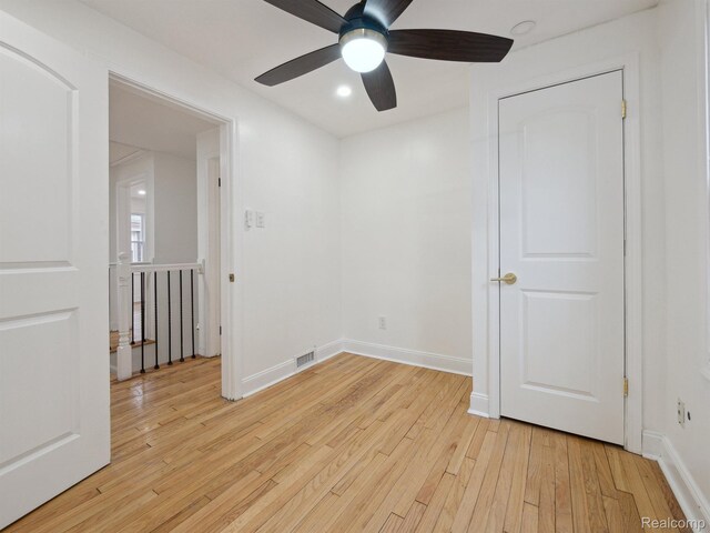 18212 Sorrento St, Detroit, MI 48235 - spare room featuring light wood-style floors, ceiling fan, and baseboards
