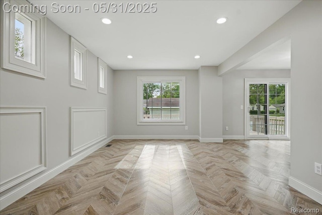 3004 Lansdowne Rd, Waterford, MI 48329 - spare room featuring recessed lighting and baseboards