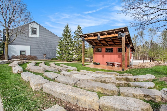 2159 New Town Dr NE, Grand Rapids, MI 49525 - back of property with a lawn