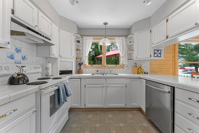 7550 E Sierra Dr, Traverse City, MI 49684