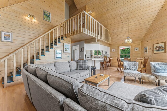 7550 E Sierra Dr, Traverse City, MI 49684