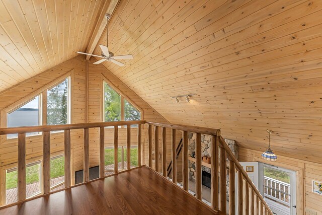 7550 E Sierra Dr, Traverse City, MI 49684