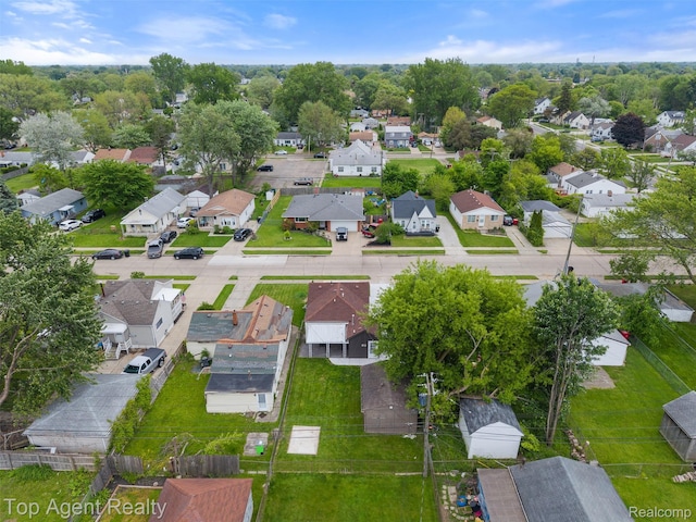 26041 Belanger St, Rochester, MI 48066 - aerial view of property and surrounding area featuring nearby suburban area