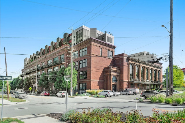 600 Broadway Ave NW Unit 117, Grand Rapids, MI 49504 - view of building exterior