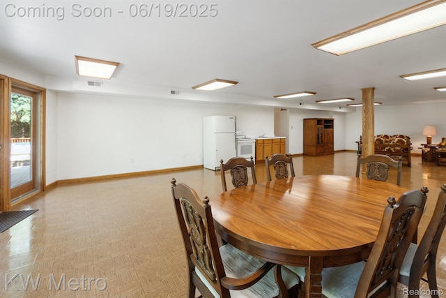 4333 Running Deer Trl, Pigeon, MI 48755 - dining area with baseboards
