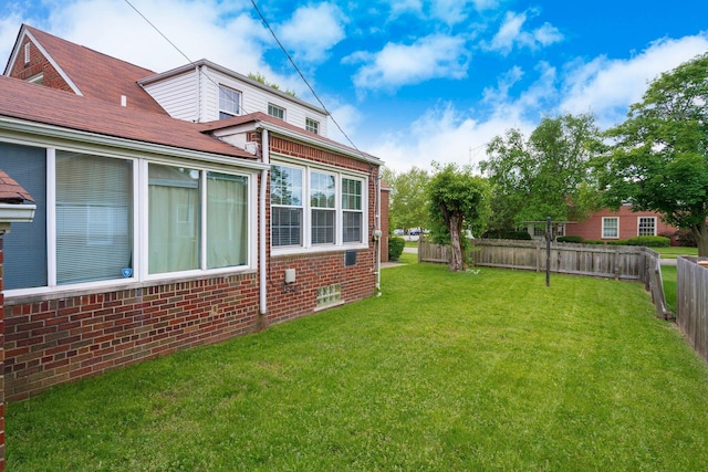 15501 E Jefferson Ave, Grosse Pointe Park, MI 48230 - view of yard
