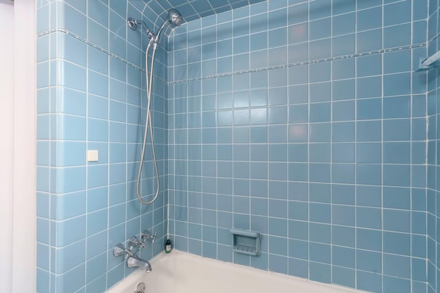 15501 E Jefferson Ave, Grosse Pointe Park, MI 48230 - bathroom featuring shower / tub combination