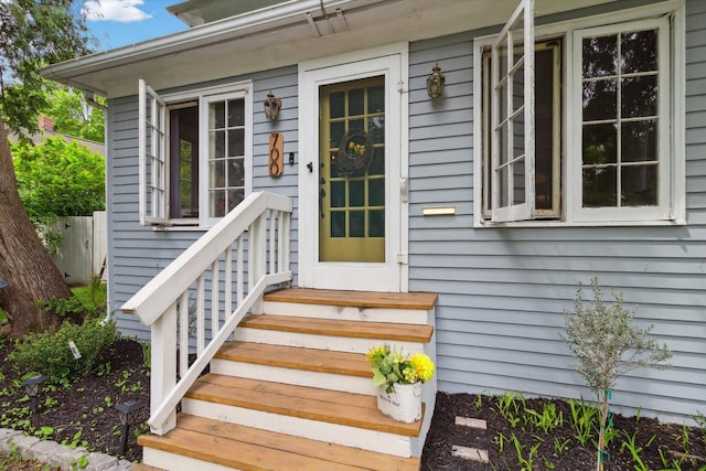 700 S Washington, Mount Pleasant, MI 48858 - view of doorway to property