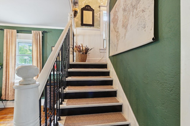 700 S Washington, Mount Pleasant, MI 48858 - view of staircase
