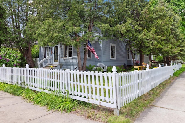 700 S Washington, Mount Pleasant, MI 48858 - obstructed view of property featuring a fenced front yard