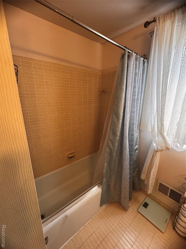 37109 Charter Oaks Blvd Unit 42, Clinton Township, MI 48036 - photo 12