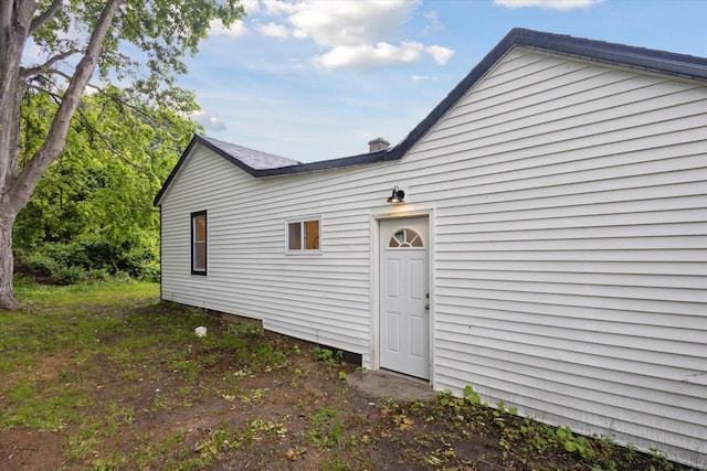 932 Enders Ave, Benton Harbor, MI 49022 - back of property featuring a chimney